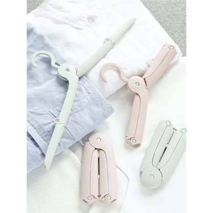 Pack of 2 Foldable Travel Hanger