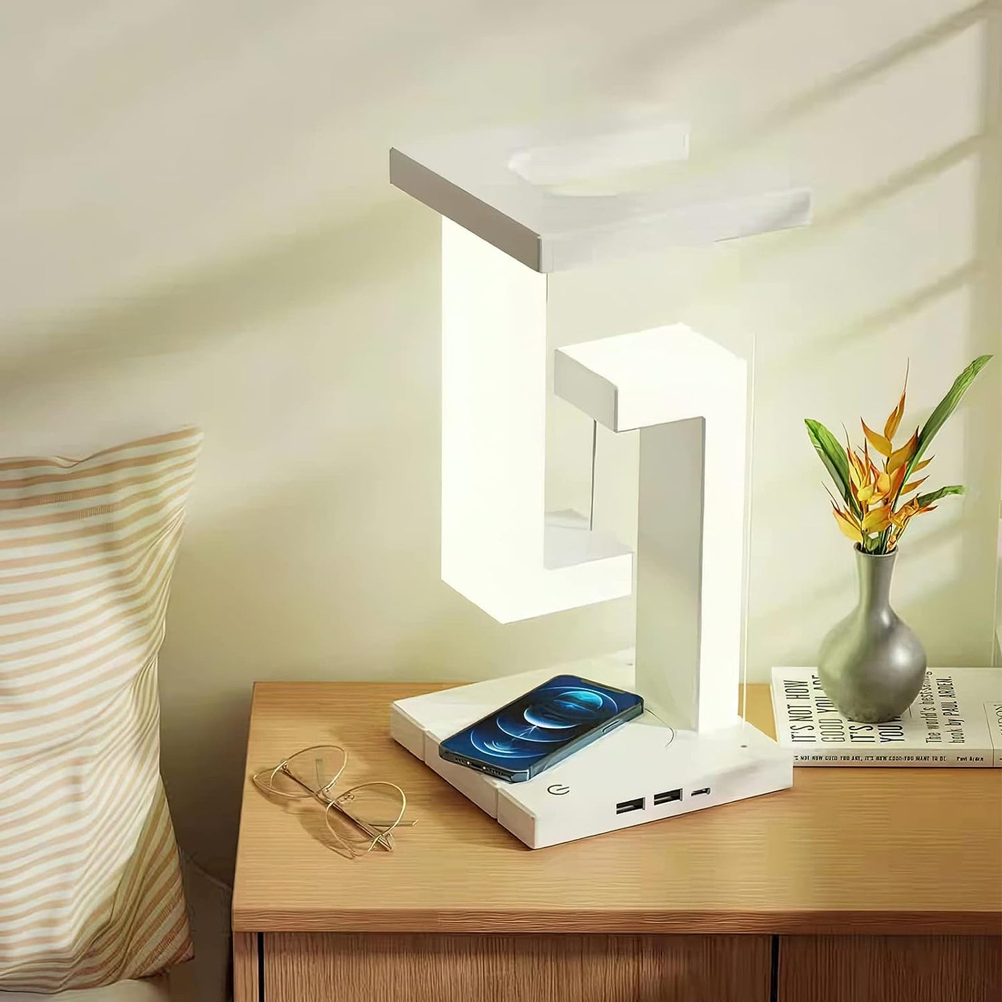 USB Dimmable Night Light with Wireless Charging