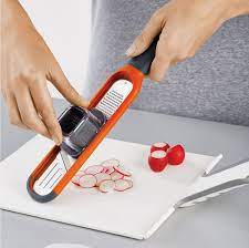 2-in-1 Mini Grater And Slicer