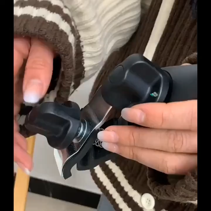 Beach Umbrella with 360° Adjustable Clamp